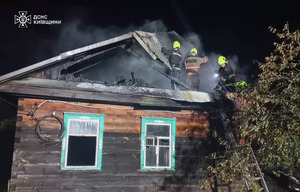 У пожежі в будинку на Київщині загинули бабуся з онуком (ФОТО)