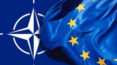 Вступ до ЄС підтримують майже 70% українців, до НАТО – понад 61%