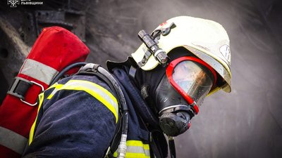 На Львівщині вщент згорів мікроавтобус