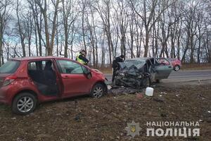 На трасі "Львів–Тернопіль" сталася лобова ДТП з участю двох легковиків: є потерпілі (фото, відео)