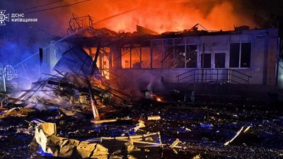 Частина Києва залишилася без світла через масовану російську атаку