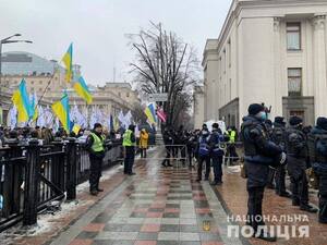 В столиці біля урядового кварталу посилили заходи безпеки