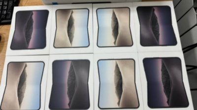 На Львівщині митники виявили 11 iPhone Duo вартістю 1,4 мільйона гривень