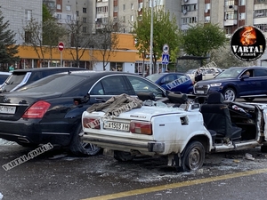 У Львові сталася масштабна аварія (фото, відео 18+)