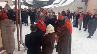 На Прикарпатті парафіян не пустили на Різдво до церкви