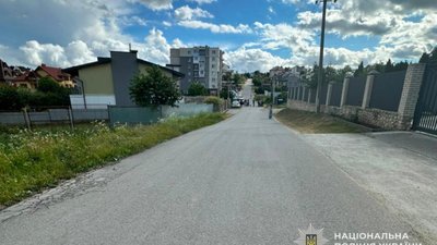 На Тернопільщині 13-річний водій електросамоката збив неповнолітнього пішохода