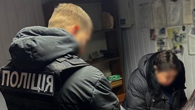 У Львові жінка за 13 тис грн обіцяла допомогти скласти іспит з водіння
