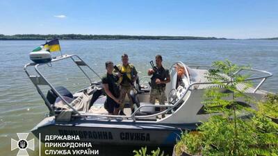 Українець намагався потрапити до Румунії на підводному скутері (ФОТО)