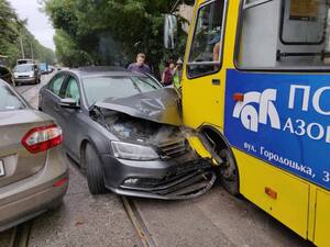 У Львові в ДТП постраждала жінка (фото, відео)