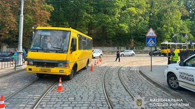 У Львові автобус збив жінку