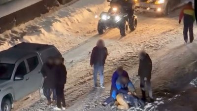 У місті на Тернопільщині після ДТП двоє чоловіків побили майора ЗСУ