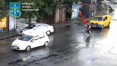 У Києві велосипедист відкрив стрілянину по авто волонтерки через те, що його забризкали з калюжі (ФОТО)