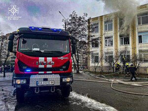  В київській школі під час уроків ліквідовували пожежу (ВІДЕО, ФОТО)