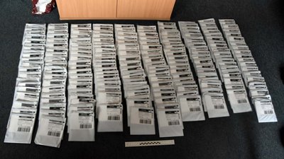 Польські прикордонники виявили понад 200 фейкових водійських посвідчень, яких намагалися ввезти на Львівщину (ФОТО)