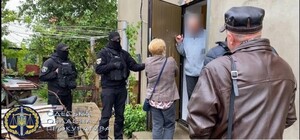 В Одесі логопед у парі з чоловіком ґвалтувала дітей "за солодощі" (ФОТО)