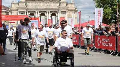 У неділю у Львові частина громадського транспорту курсуватиме зі змінами через напівмарафон