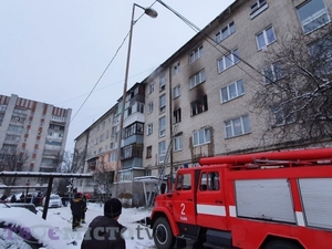 У Львові горіла квартира в багатоповерхівці: постраждала людина (відео, фото)