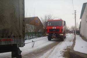 На Львівщині через негоду рятувальники відбуксирували автомобілі