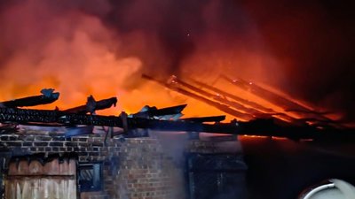 На Львівщині горіла будівля