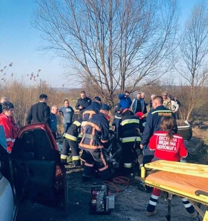 На Франківщині, внаслідок страшного лобового зіткнення, загинула людина (ФОТО)