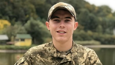 У жахливій ДТП з шкільним автобусом на Львівщині загинув молодий поліцейський (ФОТО)