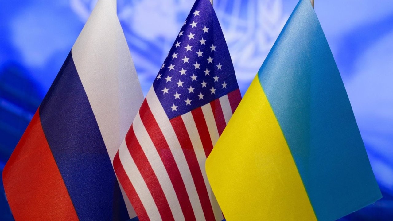 росія розглядає можливість вийти з мирних переговорів, - Bloomberg