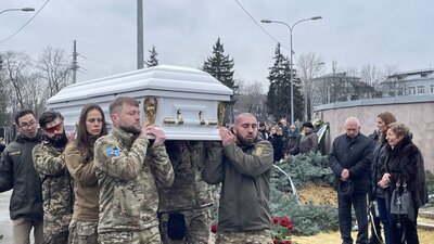 «Вона вихована в любові до України»: попрощалися з 28-річною Героїнею «Аїдою» (ФОТО, ВІДЕО)