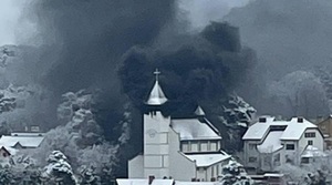 В Брюховичах горить церква (ФОТО, ВІДЕО)