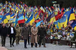  Президент України вшанував пам’ять загиблих захисників у Львові (ВІДЕО, ФОТО)