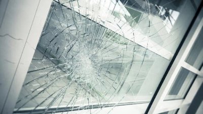 Під Львовом стався вибух у квартирі: пошкоджено балконне вікно