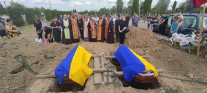 Місто на Львівщині попрощалося одразу з двома Героями (ФОТО)