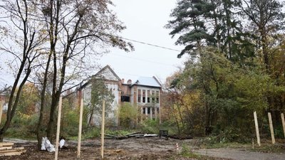 Львівській громаді вдалося повернути ділянку у Брюховичах, де замість реабілітаційного центру хотіли звести масштабний житлово-торговий комплекс
