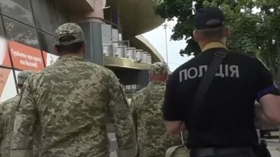 У Нацполіції пояснили, як розшукують і доставляють до ТЦК тих, хто ухиляється від призову