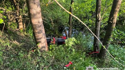 На Рівненщині неповнолітній мотоцикліст протаранив дерево та загинув