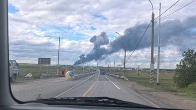 Масований удар по авіації рф: скільки літаків повністю знищено