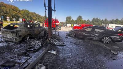 Пожежа внаслідок ДТП на АЗС у Львівському районі: подробиці (ФОТО)