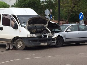 Внаслідок ДТП на Промисловій, відбулись ускладнення в русі електротранспорту (ФОТО, ВІДЕО)