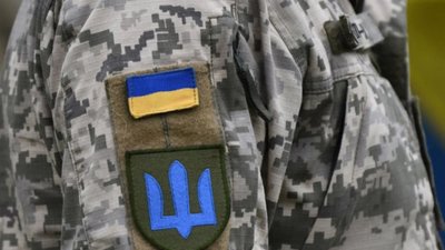 Комбат пояснив, чому і чоловіки, і жінки мають бути військовозобов'язаними