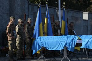 У Львові провели в останню путь трьох Героїв: Володимира Скляра, Богдана Міська та Володимира Замкового (ФОТО/ВІДЕО)