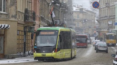 У Львові вночі їздитиме електротранспорт для запобігання обледенінню контактної мережі