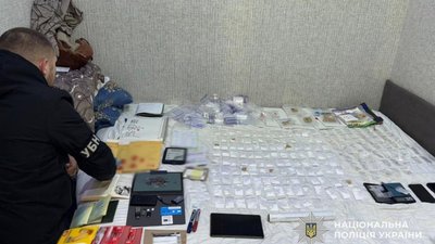 У Львові судитимуть зловмисників, обвинувачених у розповсюдженні великих партій наркотиків та психотропів