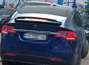 Львівський суд засудив водійку Tesla, яка скоїла ДТП з Porsche Cayenne