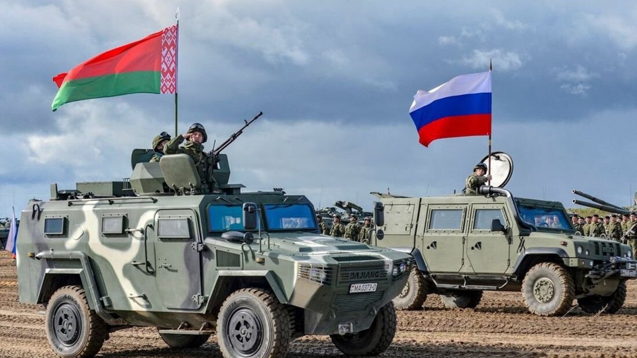 Білоруська опозиція назвала вісім основних ознак того, що Лукашенко готується до прямого вступу у війну