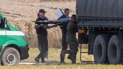 Зеленський пояснив, як НАТО може відповісти РФ за дрони у Польщі