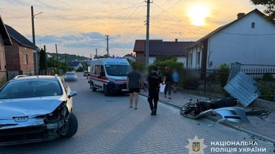 На Львівщині у ДТП постраждали неповнолітні водій та пасажир мотоцикла