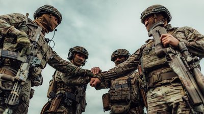 Уряд затвердив нові контракти для військовослужбовців