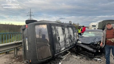 Увага! На Львівщині через ДТП ускладнений рух транспорту