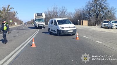 На Львівщині у ДТП постраждав водій мінівена з Житомирської області (ФОТО)
