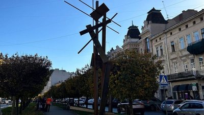 У Львові встановили скульптуру «Давид»