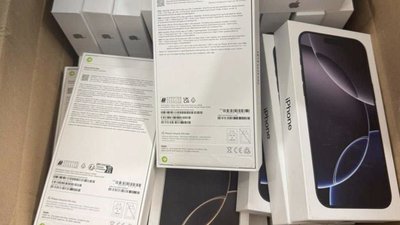 На Львівщині БЕБ викрило контрабанду мобільних телефонів та парфумів на 16,6 млн грн